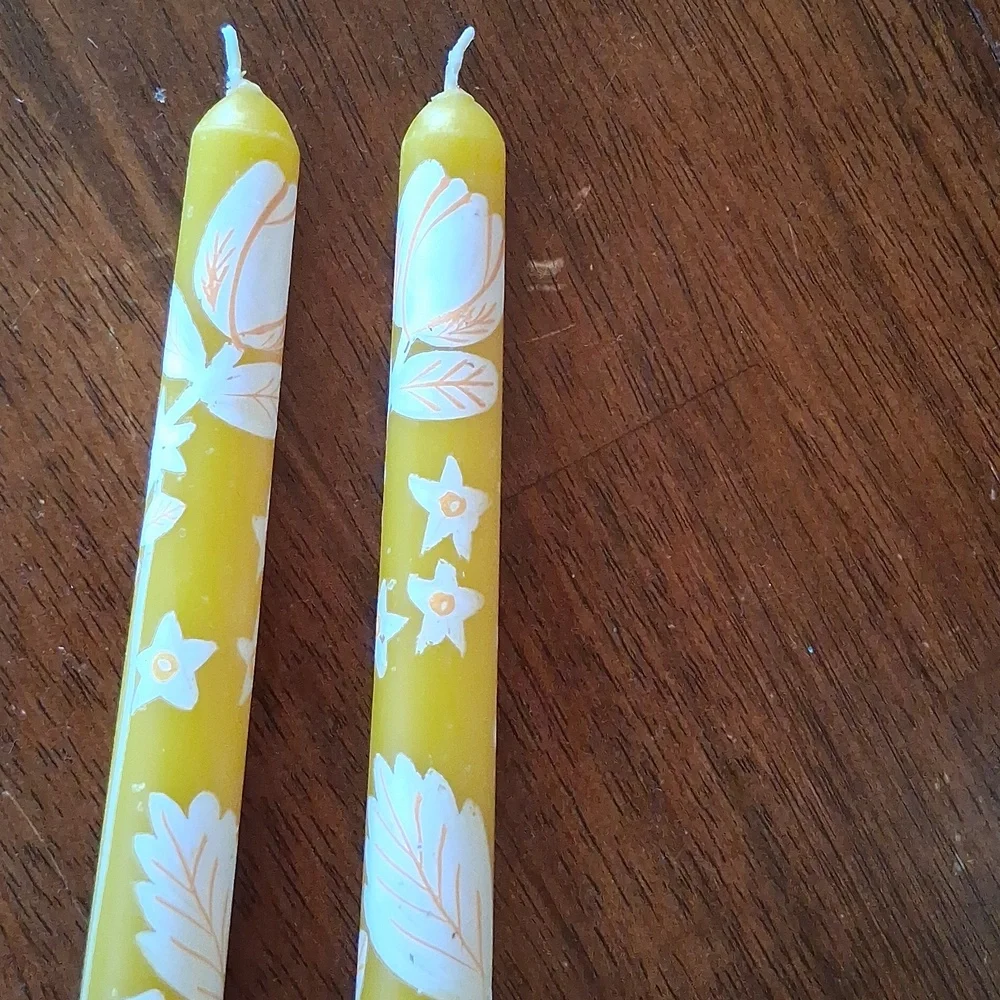 Anthropologie Hand-Painted Taper Candles  White Floral Set Of Two